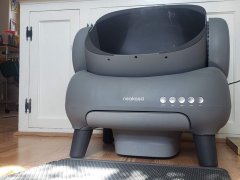 Neakasa self-cleaning automatic litter box