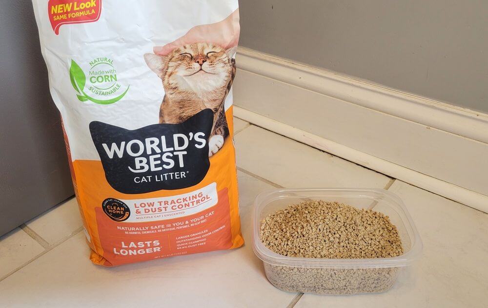 World’s Best Low-Tracking & Dust Control Multiple Cat Litter